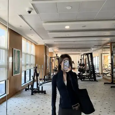 袁龙致